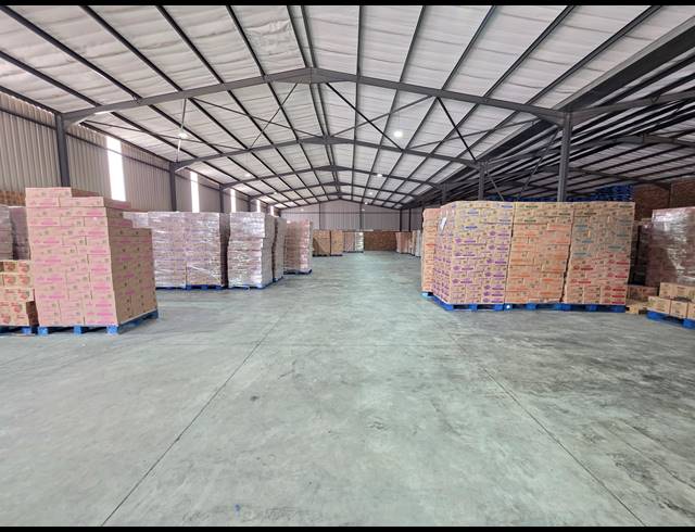1,632M² WAREHOUSE TO LET IN AEROTON